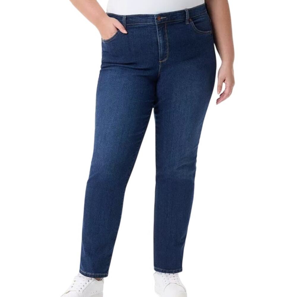 Gloria Vanderbilt Women's Plus Size Amanda Jeans in "Madison" Wash Denim